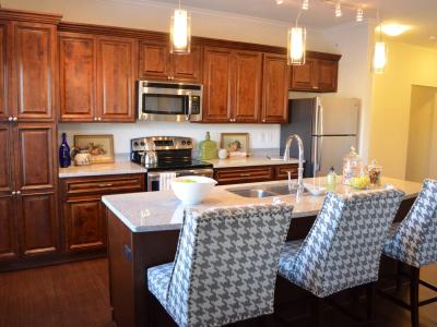 Mission 106 Furnished Apartments - Image 6