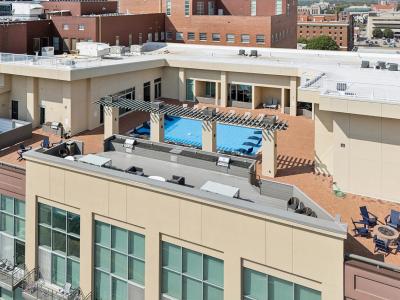 ReNew Furnished Apartments - Image 9