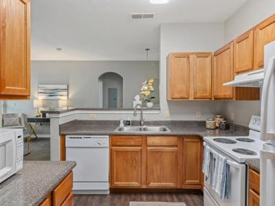 Highland Ridge Apartments - Image 2