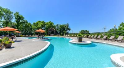 Hampton Woods Apartment Homes - Furnished corporate apartment in Kansas City