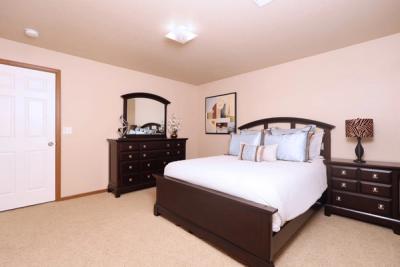 HRC Apartments & Townhomes - Image 9