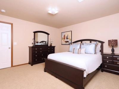 HRC Apartments & Townhomes - Image 9