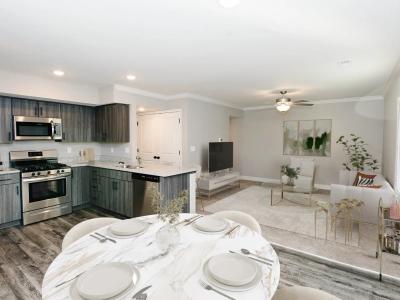 Thrive at Creekside Furnished Apartments and Townhomes - Image 2