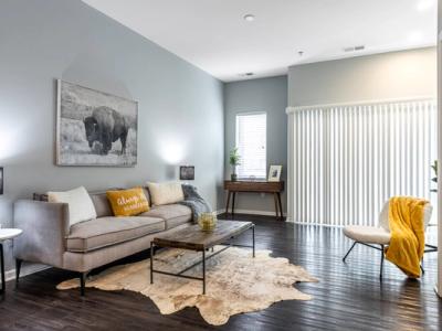 Midtown Plaza Apartments - Image 7