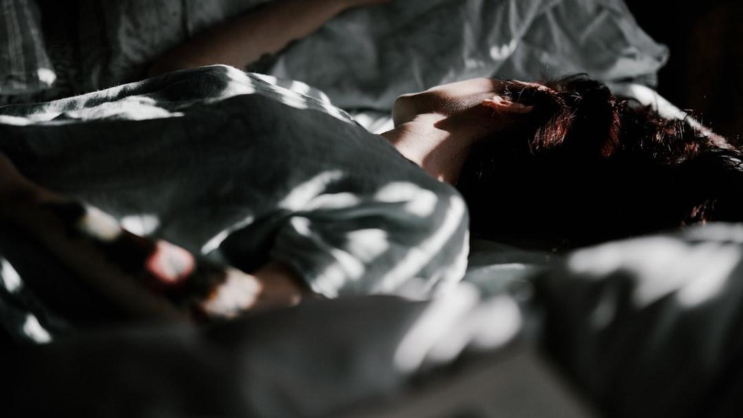 Woman sleeping - Photo by Annie Spratt on Unsplash