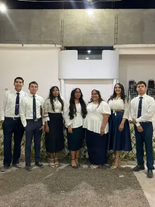 Coro: Perfume a sus Pies