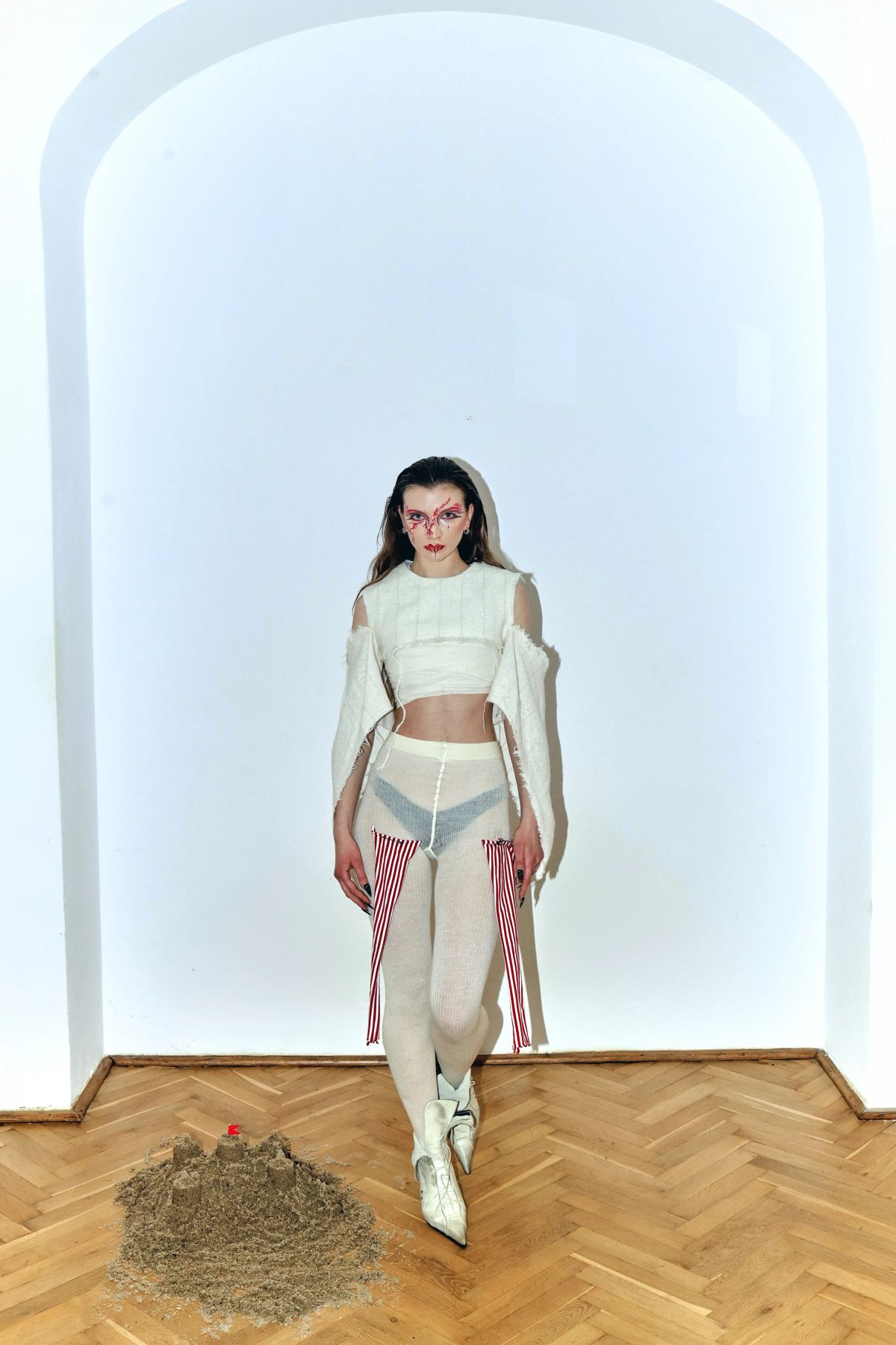 ANGEL WINGS TOP