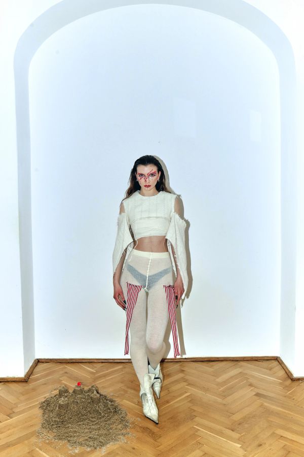 ANGEL WINGS TOP