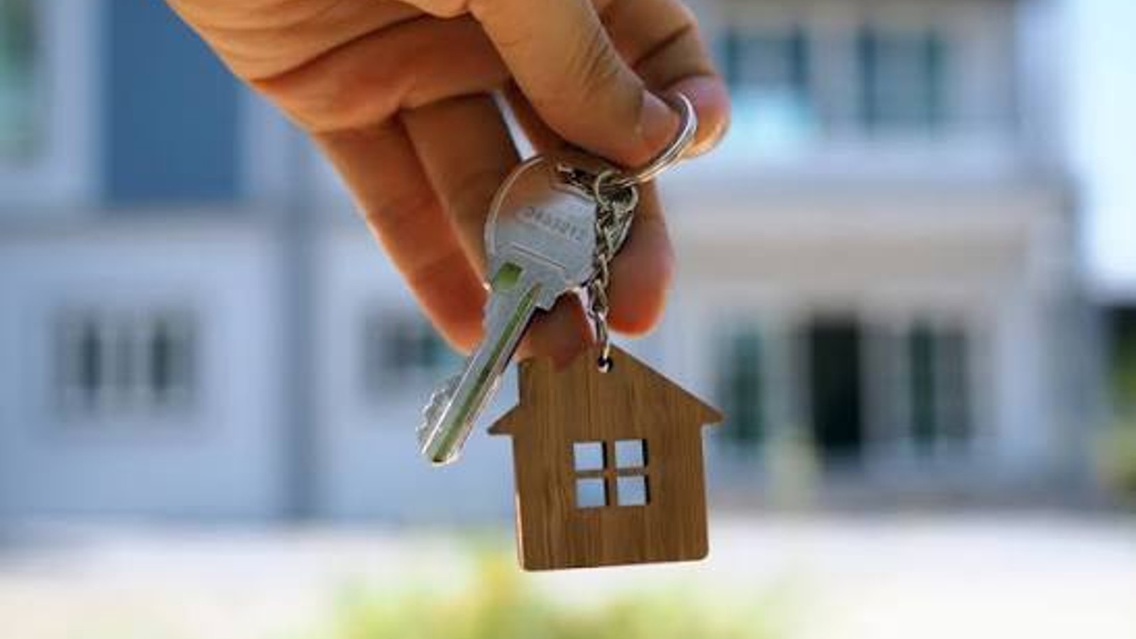 The Honest Pros and Cons of Buying Property in Dubai, With the Numbers Behind Each One