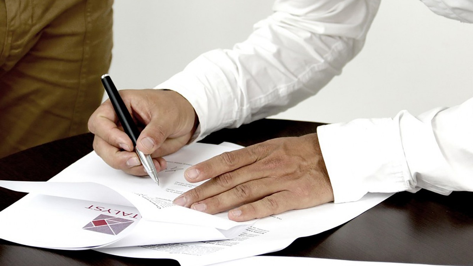 How to buy a property in Dubai: A comprehensive guide