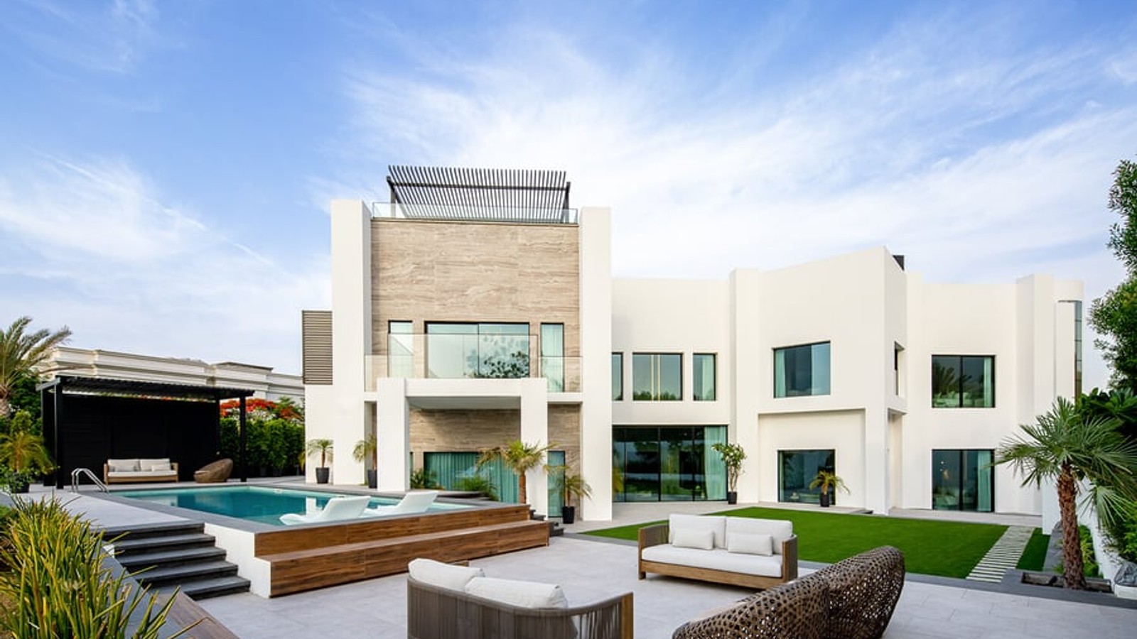 What Dubai’s Rich Bought This Week: Five Villas, AED 431 Million, Led by a AED 127.5M Emirates Hills Mansion.