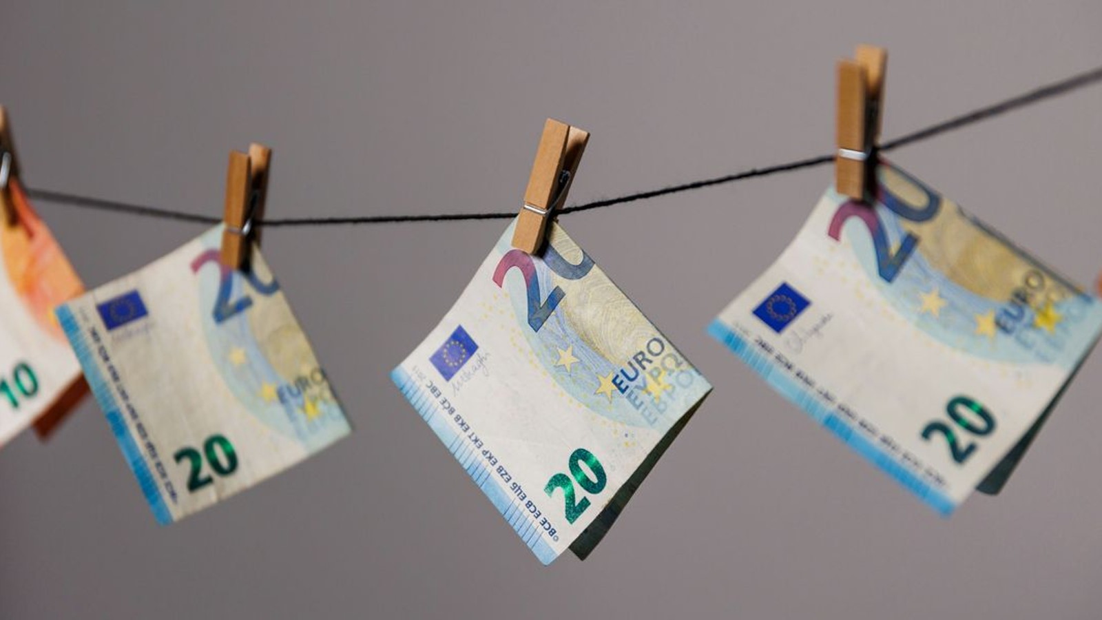 AML Compliance in Dubai Real Estate: Why Every Buyer Should Expect to Be Asked Where Their Money Came From