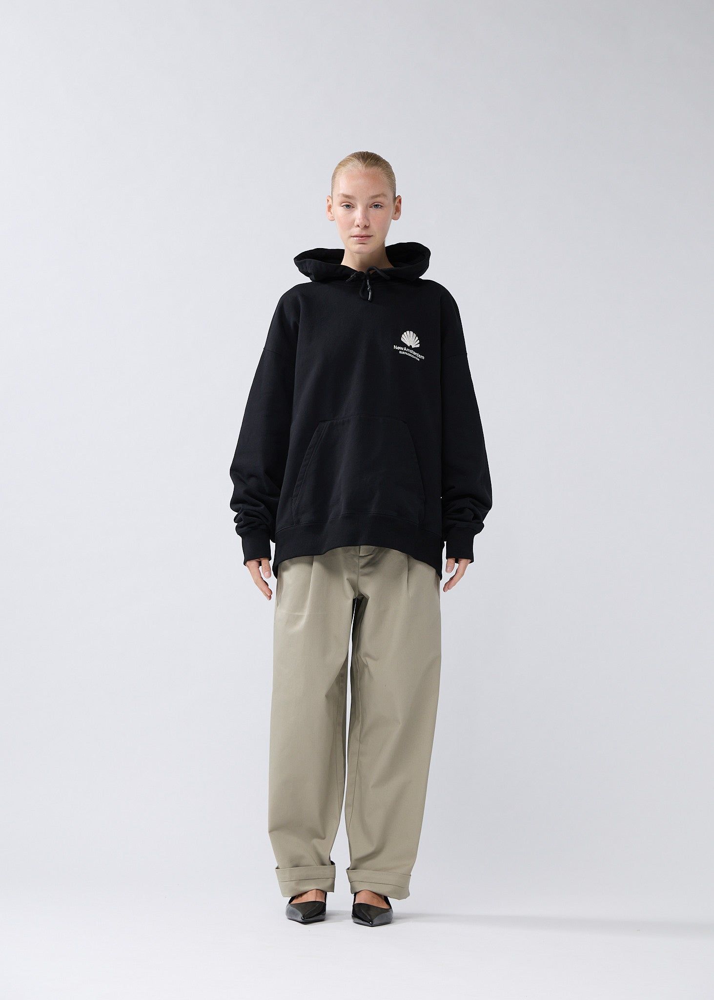 新品　完売品　BRIEFING HOL B LOGO KNIT HOODIE Asset_81_4x_66726995-cbdd-4786