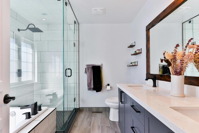 Bathroom Remodel Ideas for Orlando Homes — Design, Materials & Trends