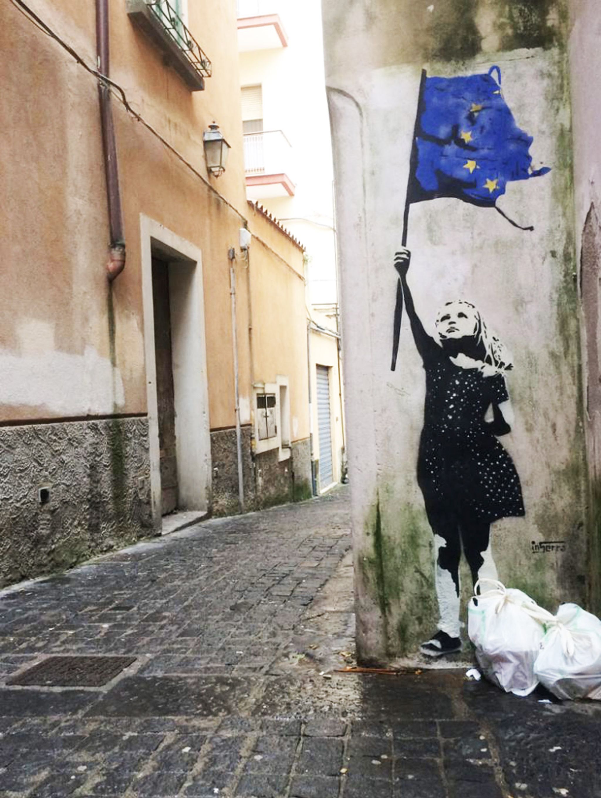 Baby old Europe InSerra street art