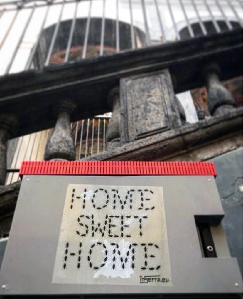 Home sweet home sticker