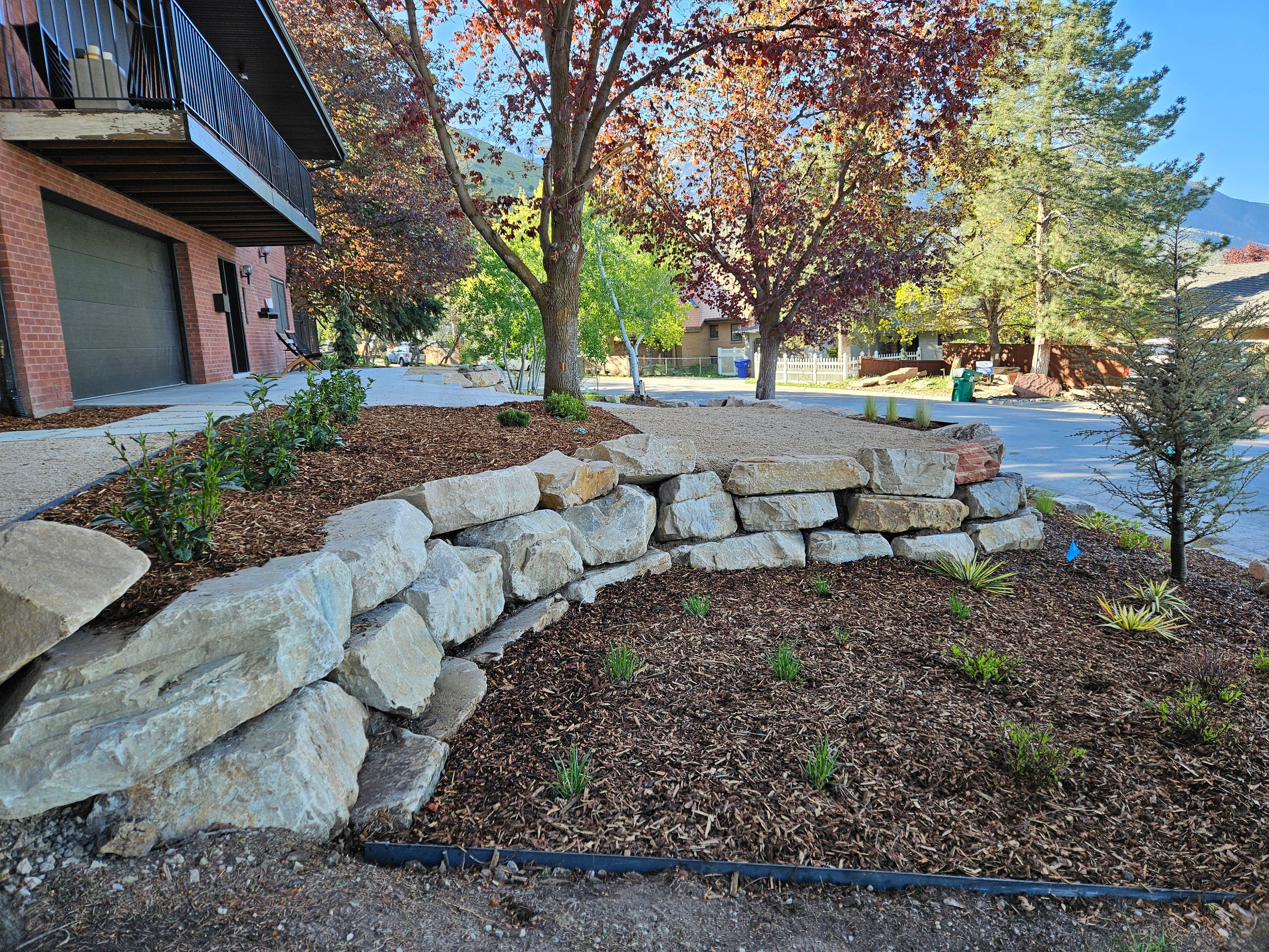 Boulder Wall and Mulch