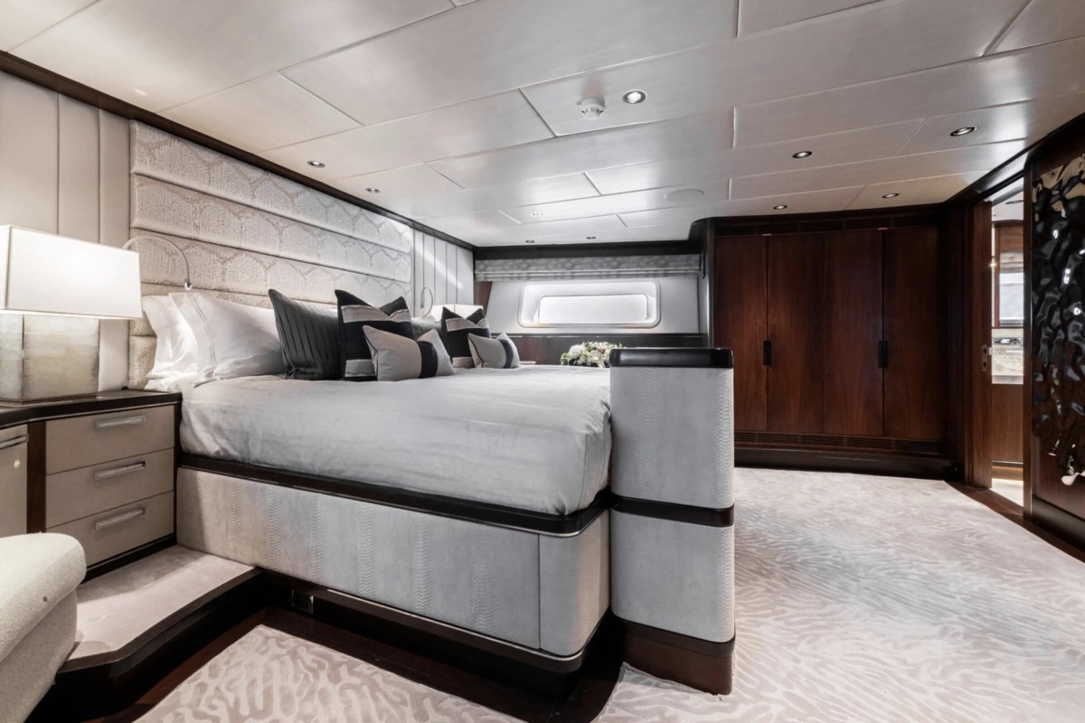 Dakota, 39m superyacht refit, built by Fitzroy Yachts, designed by H2 Yacht Design — photograph 12