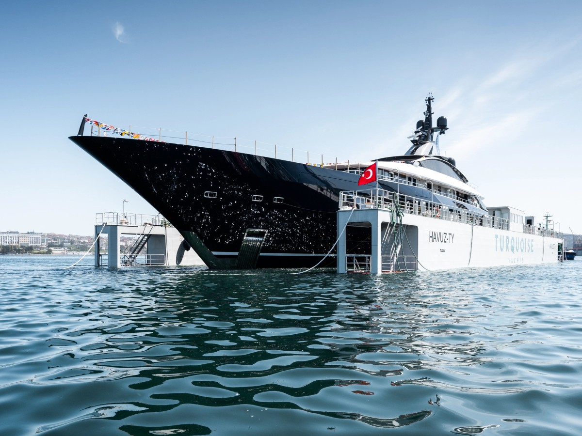 N2H 77m superyacht built at Turquoise H2 Yacht Design