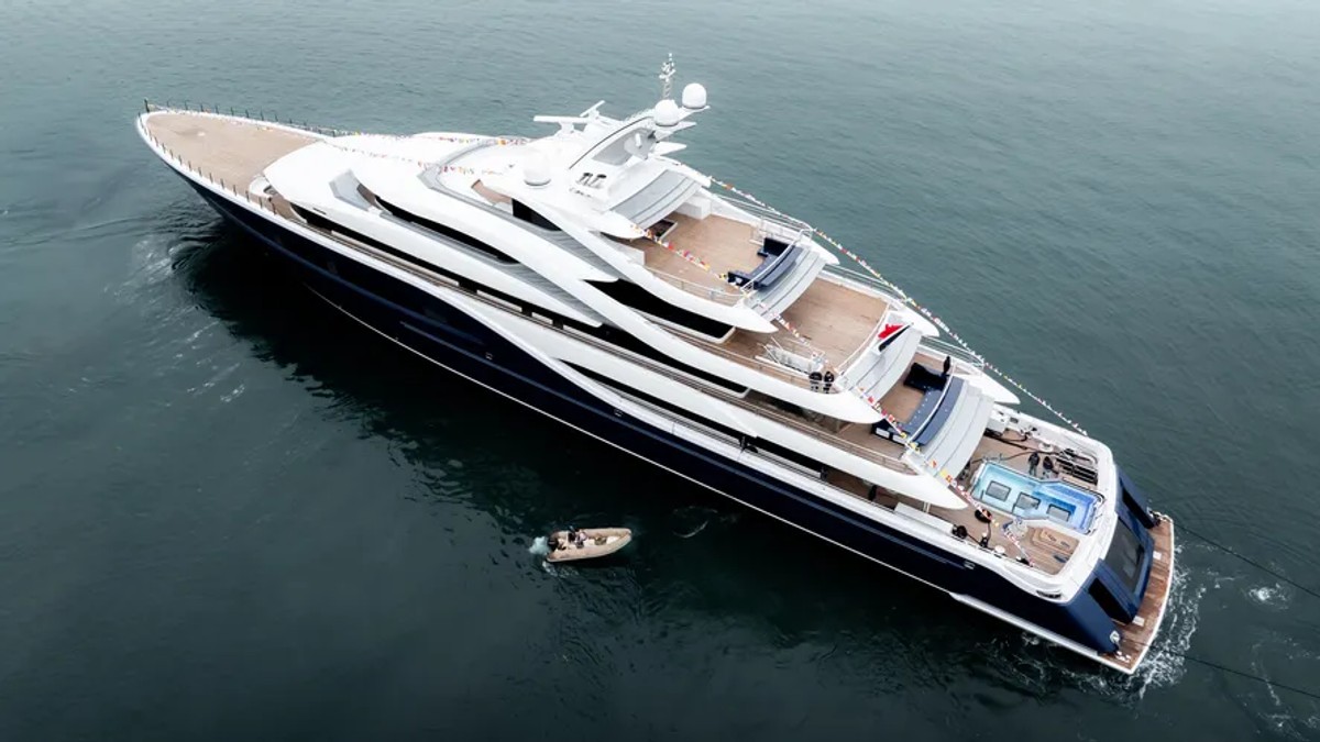 Angelique, 88m new build superyacht, built by Turquoise Yachts, designed by H2 Yacht Design — photograph 15