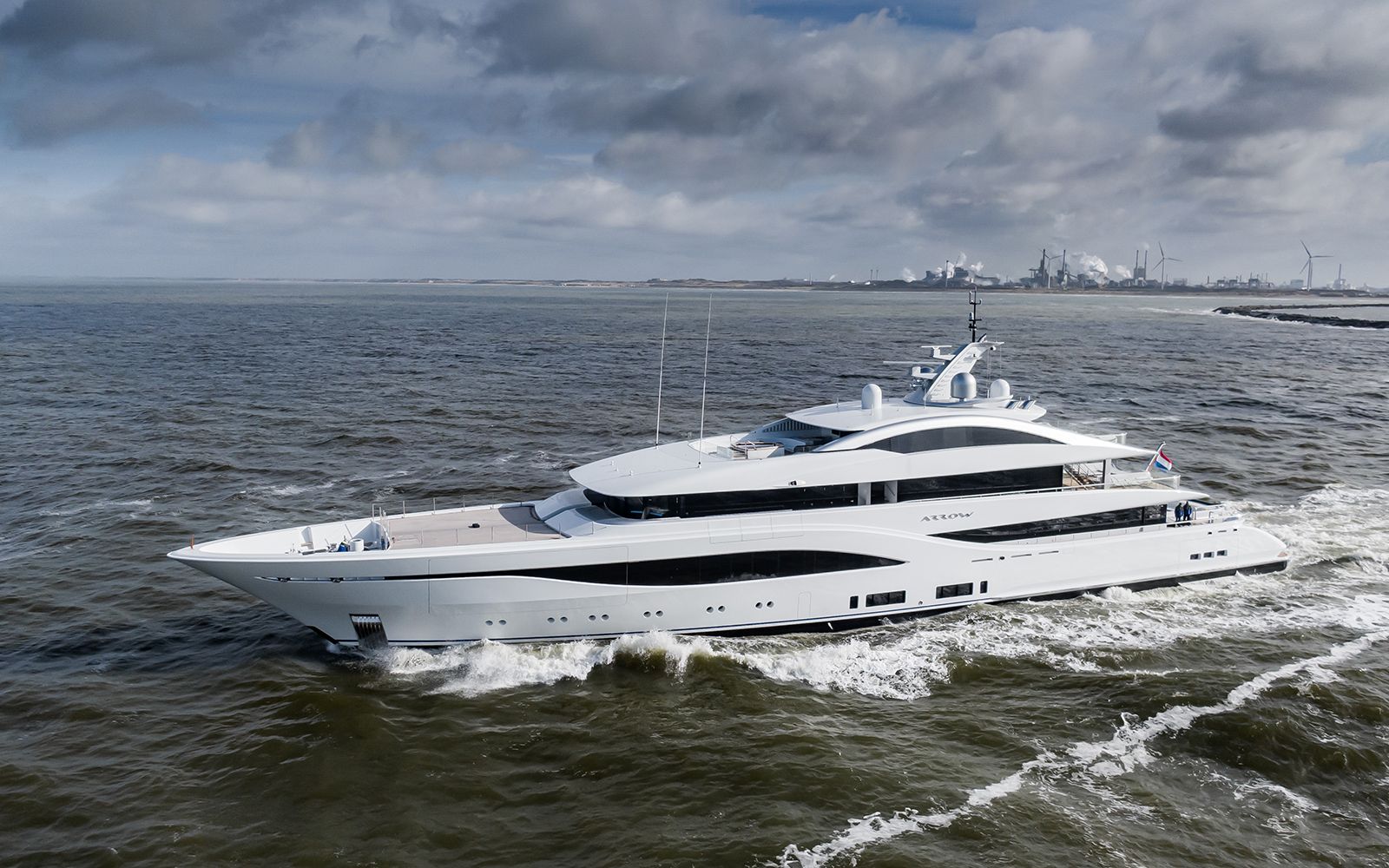 New 75m Feadship Arrow on sea trials