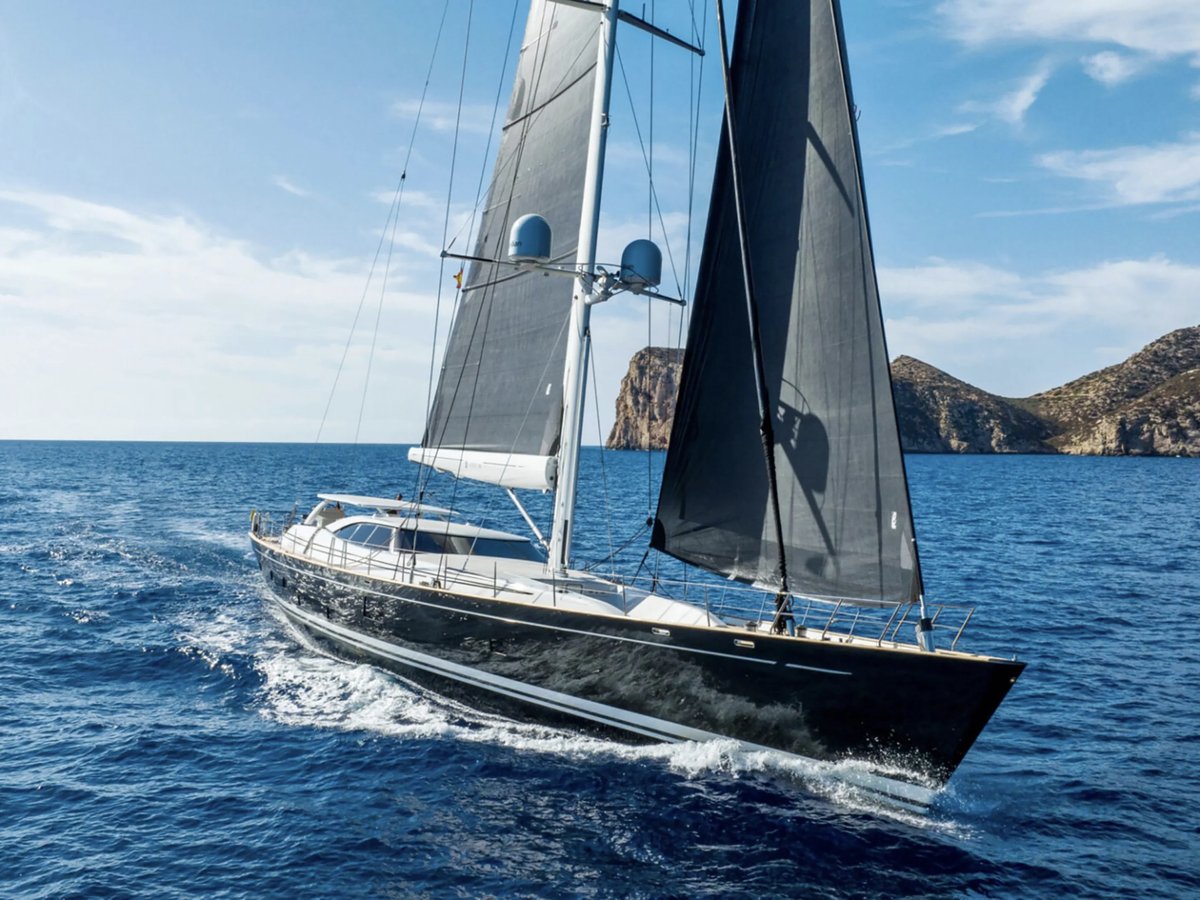 Dakota, 39m superyacht refit, built by Fitzroy Yachts, designed by H2 Yacht Design — photograph 1