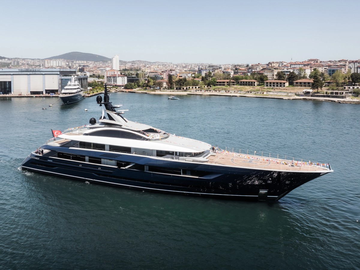 N2H 77m superyacht built at Turquoise H2 Yacht Design