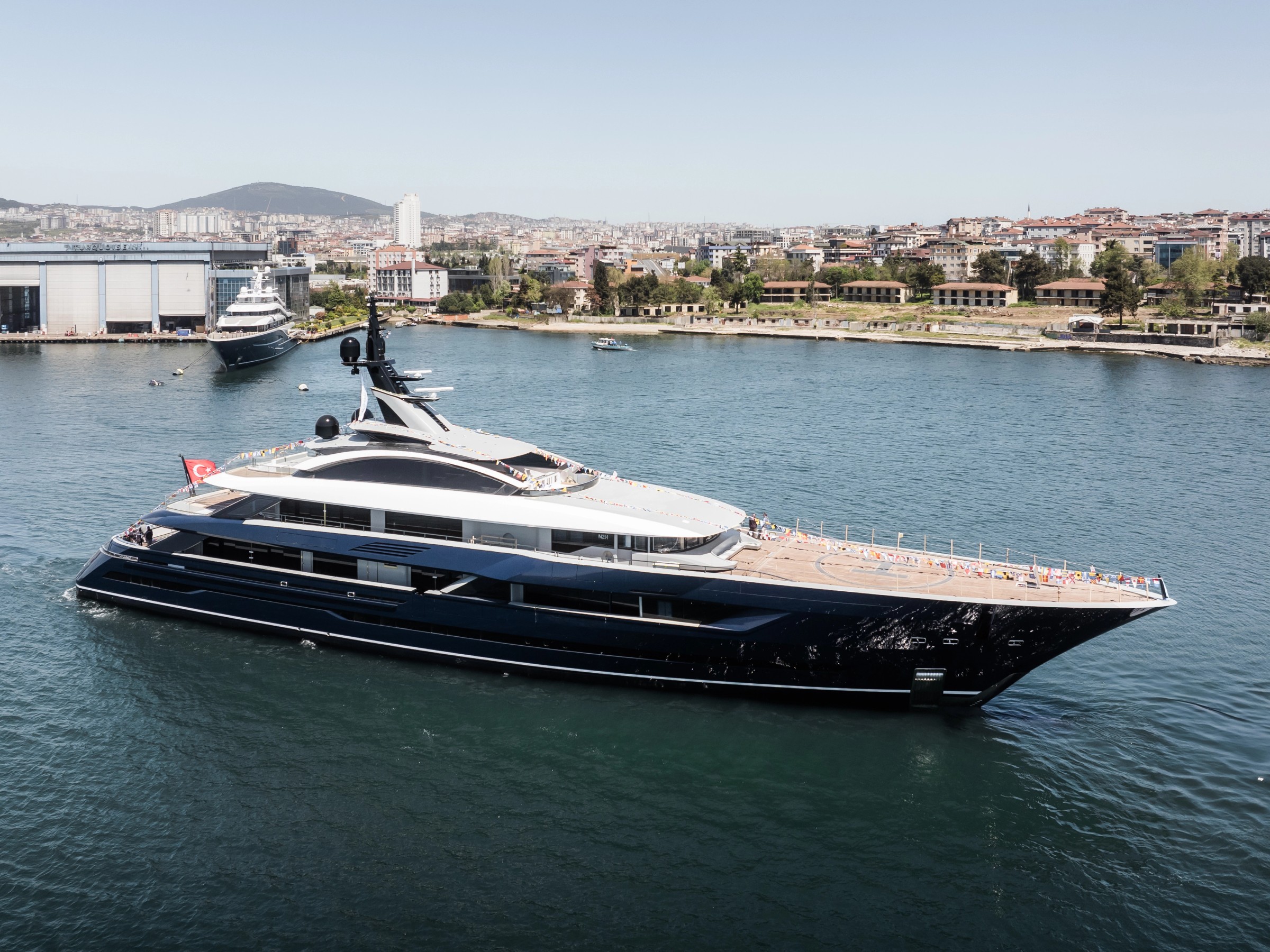 N2H 77m superyacht built at Turquoise H2 Yacht Design
