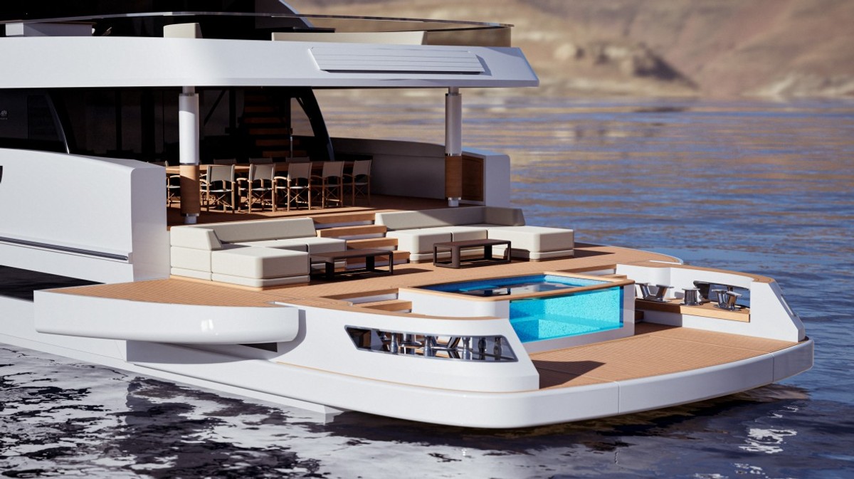 UHV Lazzara