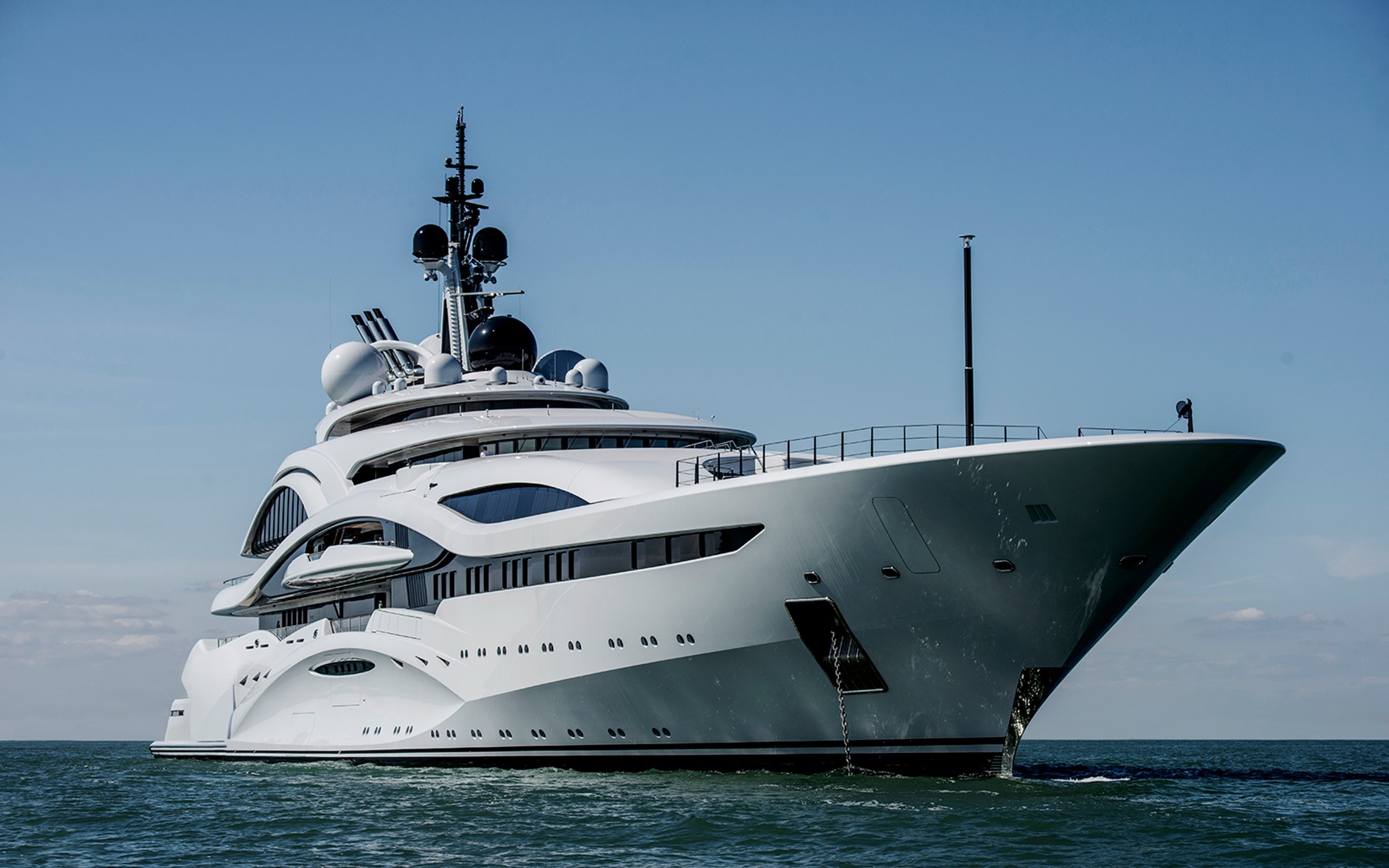 Al Lusail, 123m new build superyacht, built by Lürssen, designed by H2 Yacht Design — photograph 4