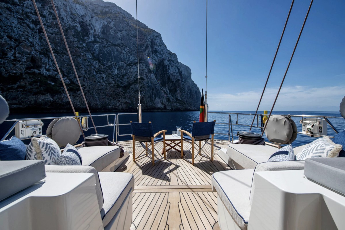 Dakota, 39m superyacht refit, built by Fitzroy Yachts, designed by H2 Yacht Design — photograph 8