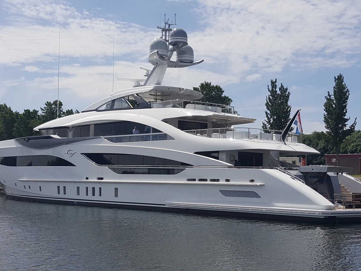 Galvas, 56m new build superyacht, built by Heesen Yachts, designed by H2 Yacht Design — photograph 2