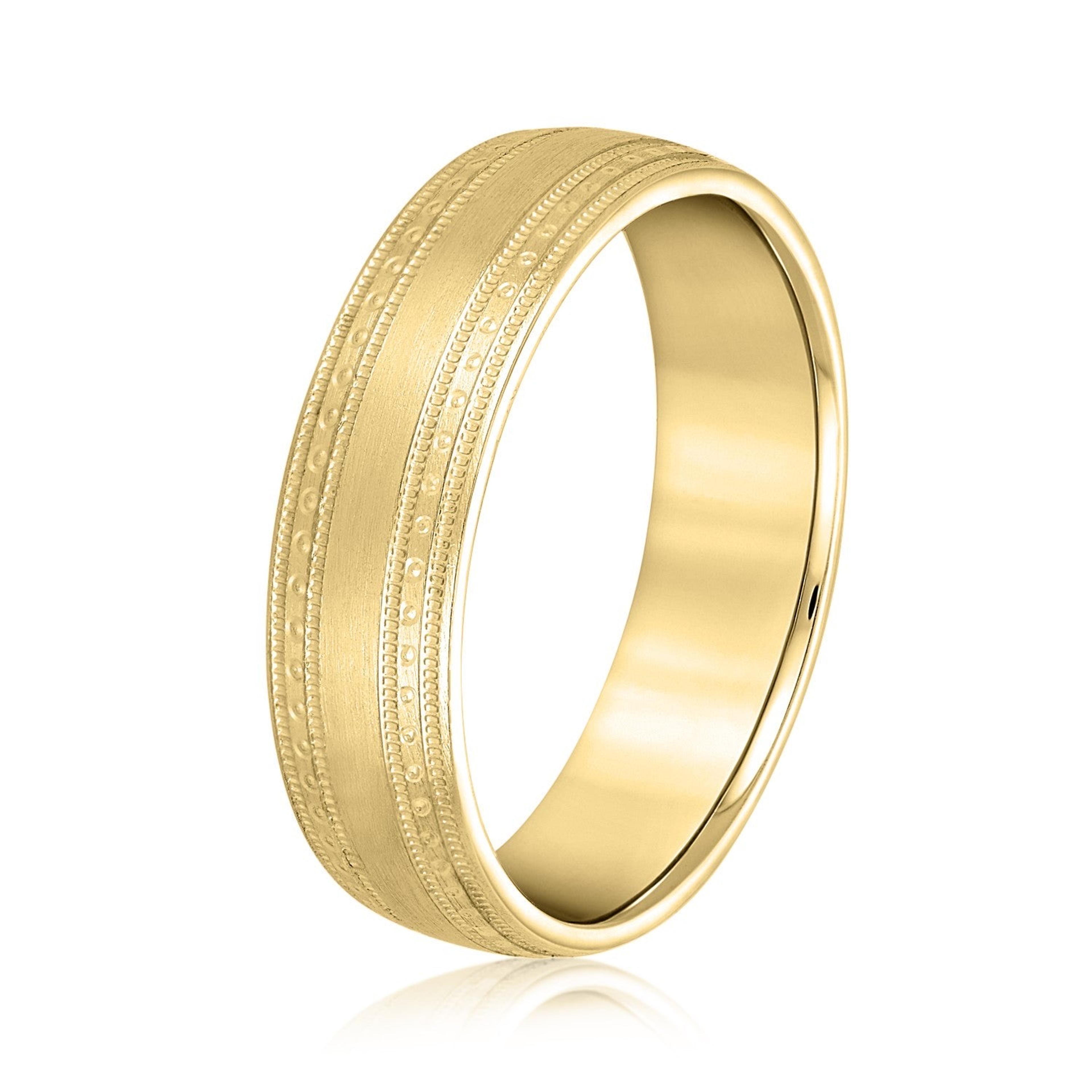 Fancy Detailed Men's Wedding Band
