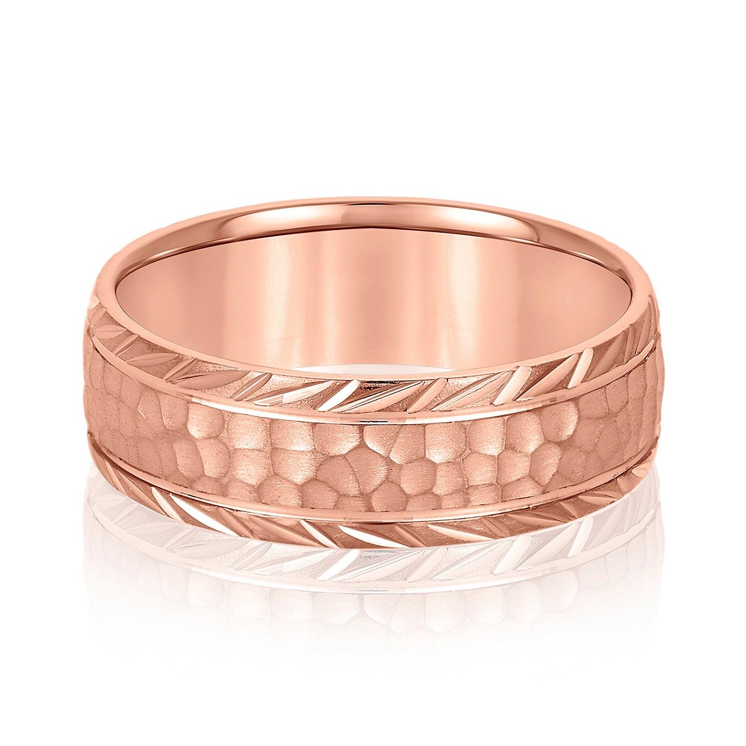 Men’s Leaf Pattern Edged Hammered Center Wedding Band