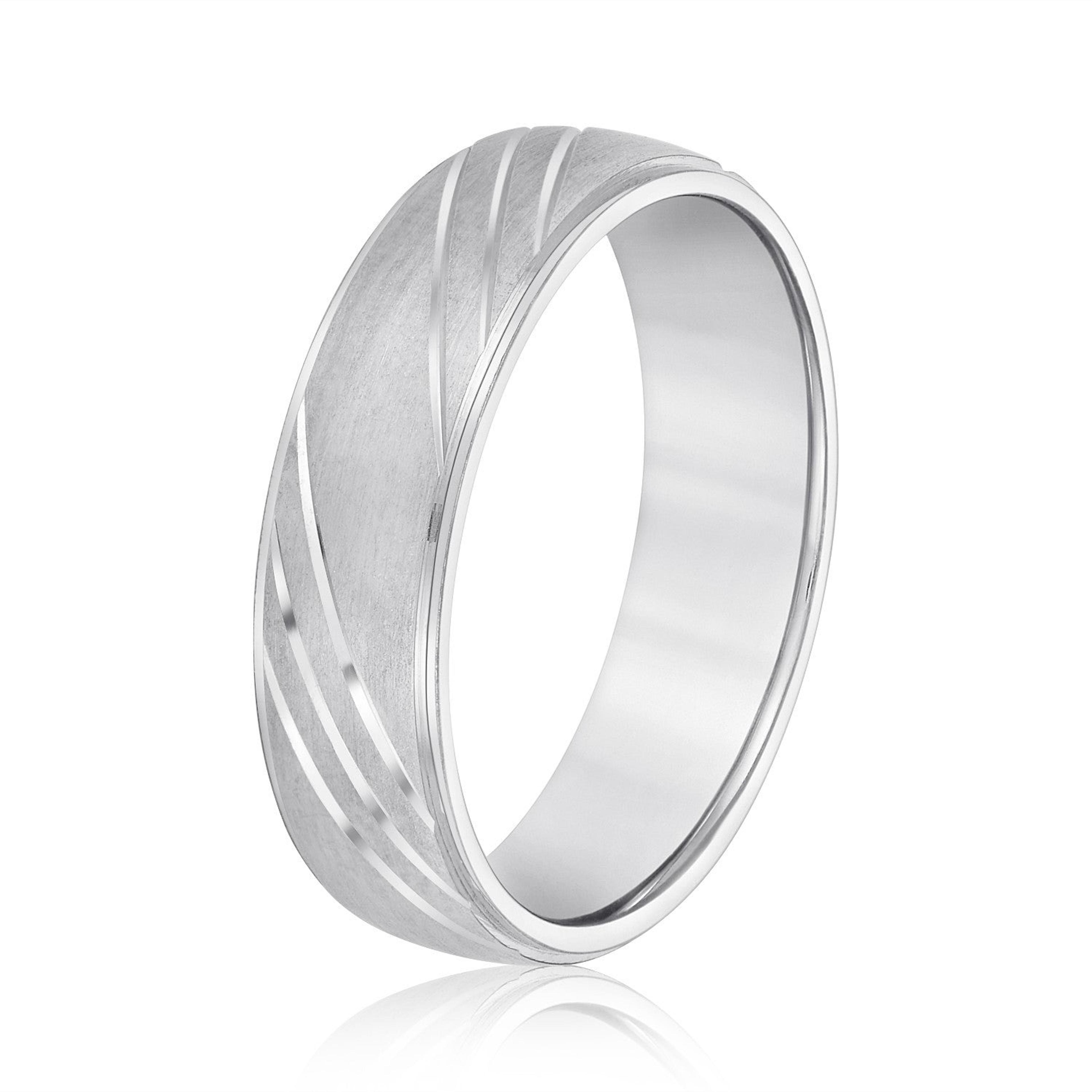Diagonal Lined Pattern Men's Wedding Band