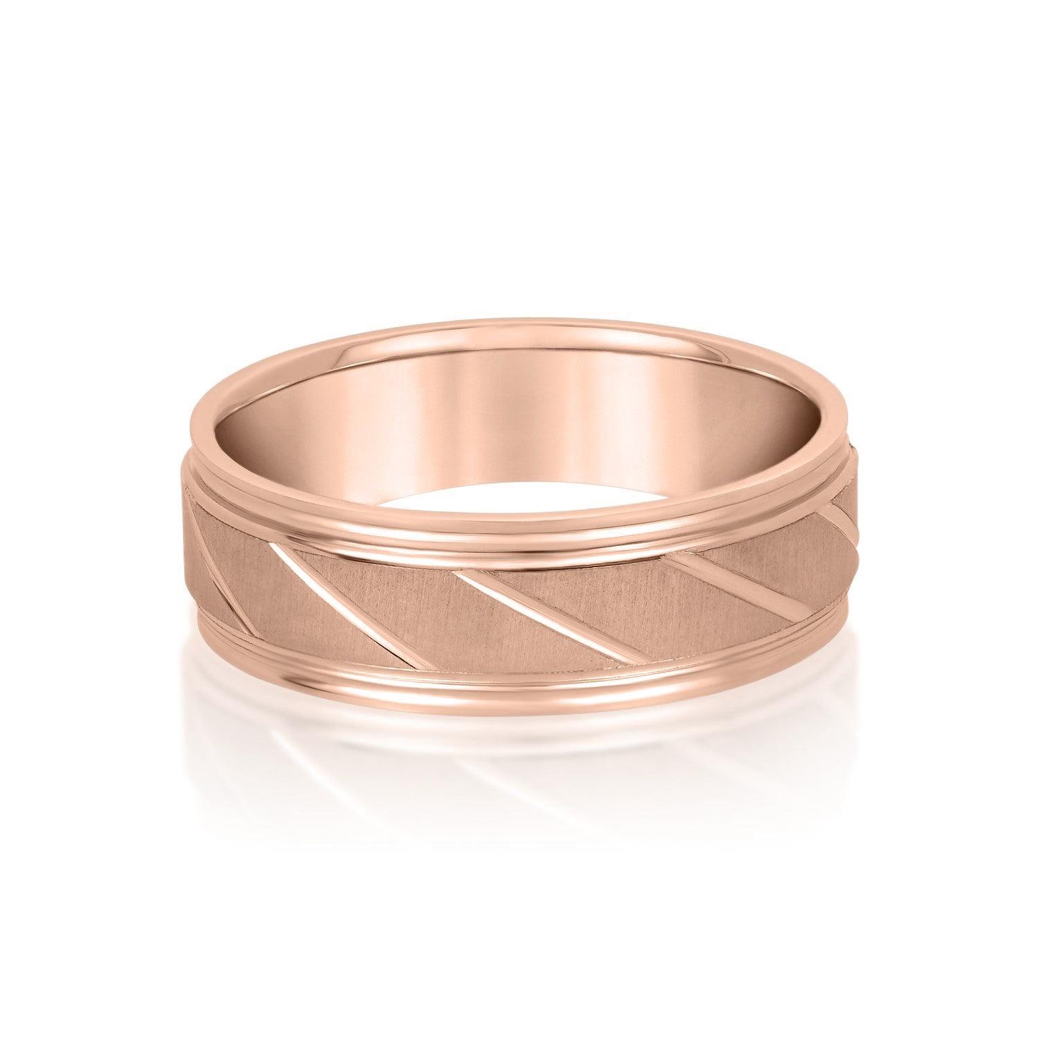 Men's Slant Patterned Wedding Band