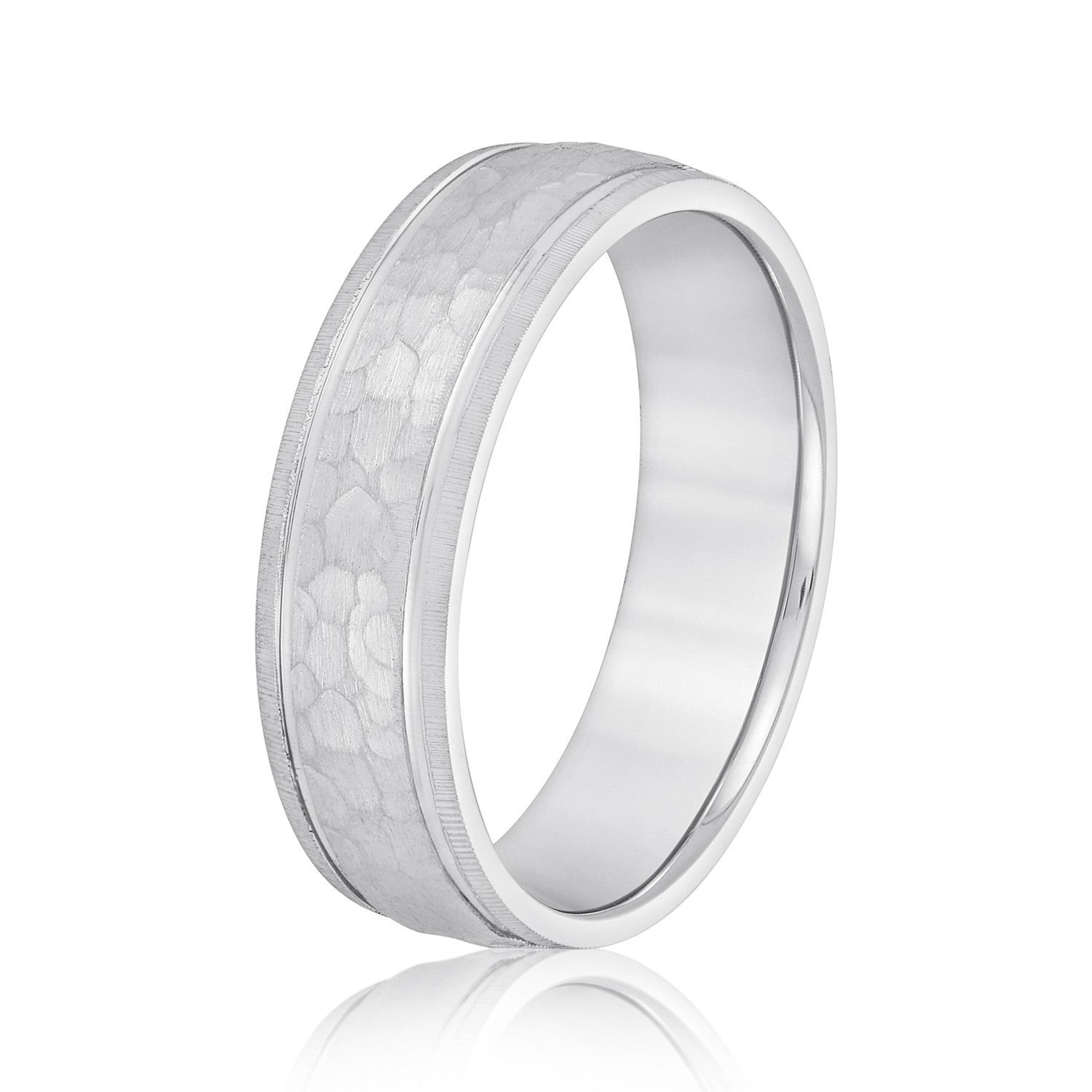 Men's Hammered Grooved Edged Band