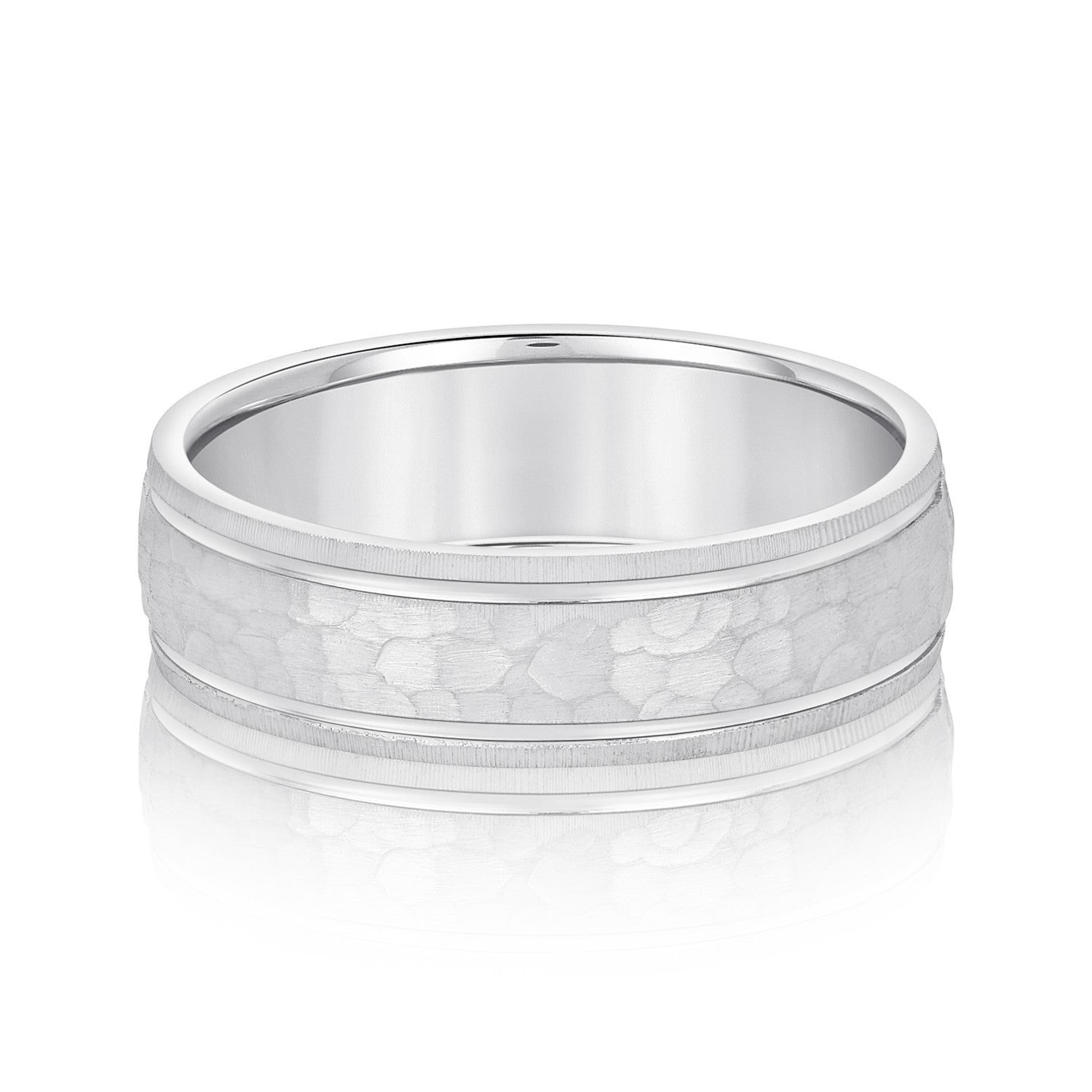 Men's Hammered Grooved Edged Band