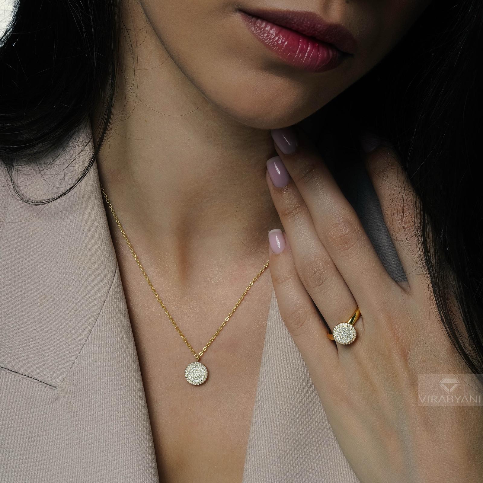 Round Shaped AMoré Pavé Necklace With 0.50 ct. Diamonds