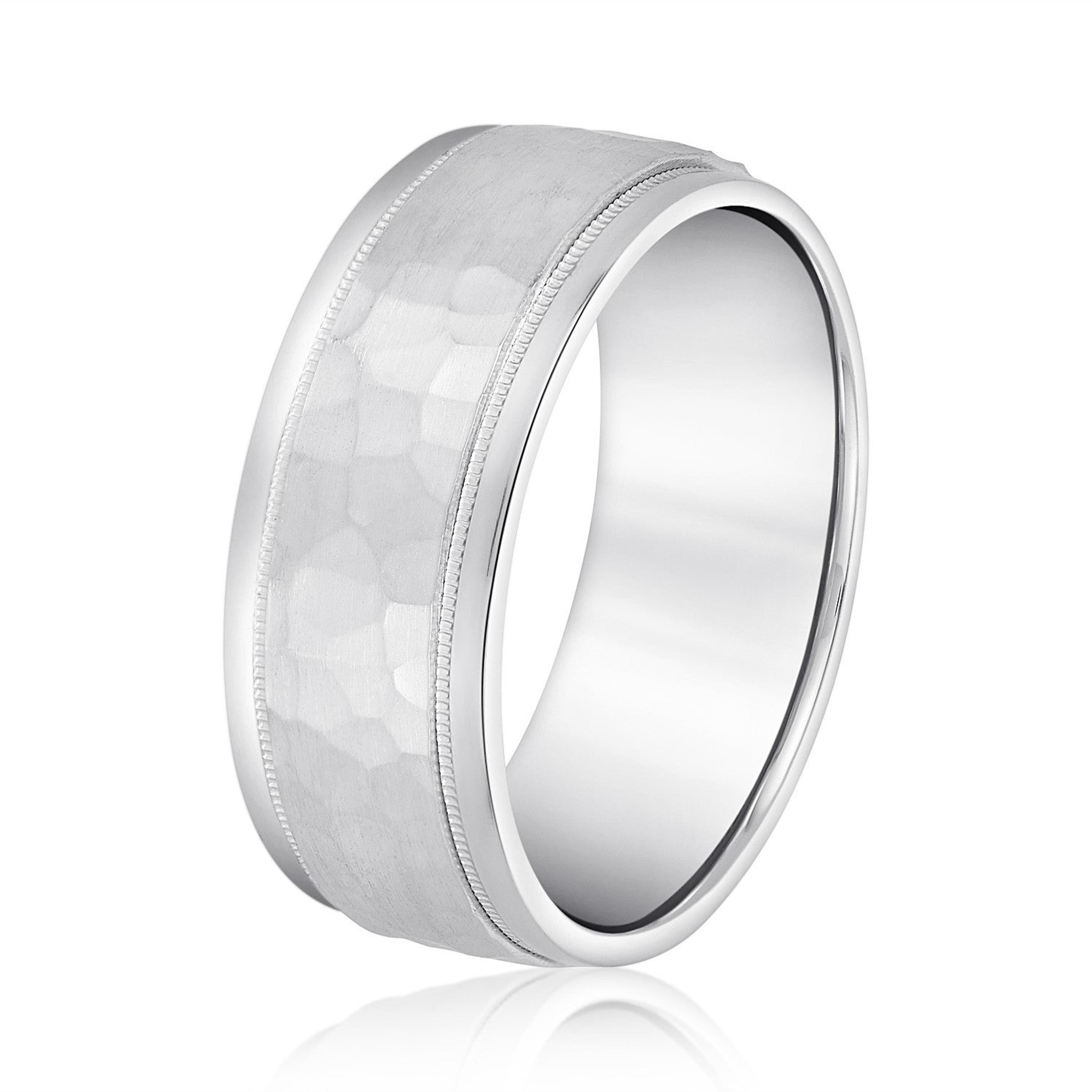 Men’s Milgrain Edges Hammered Center Band