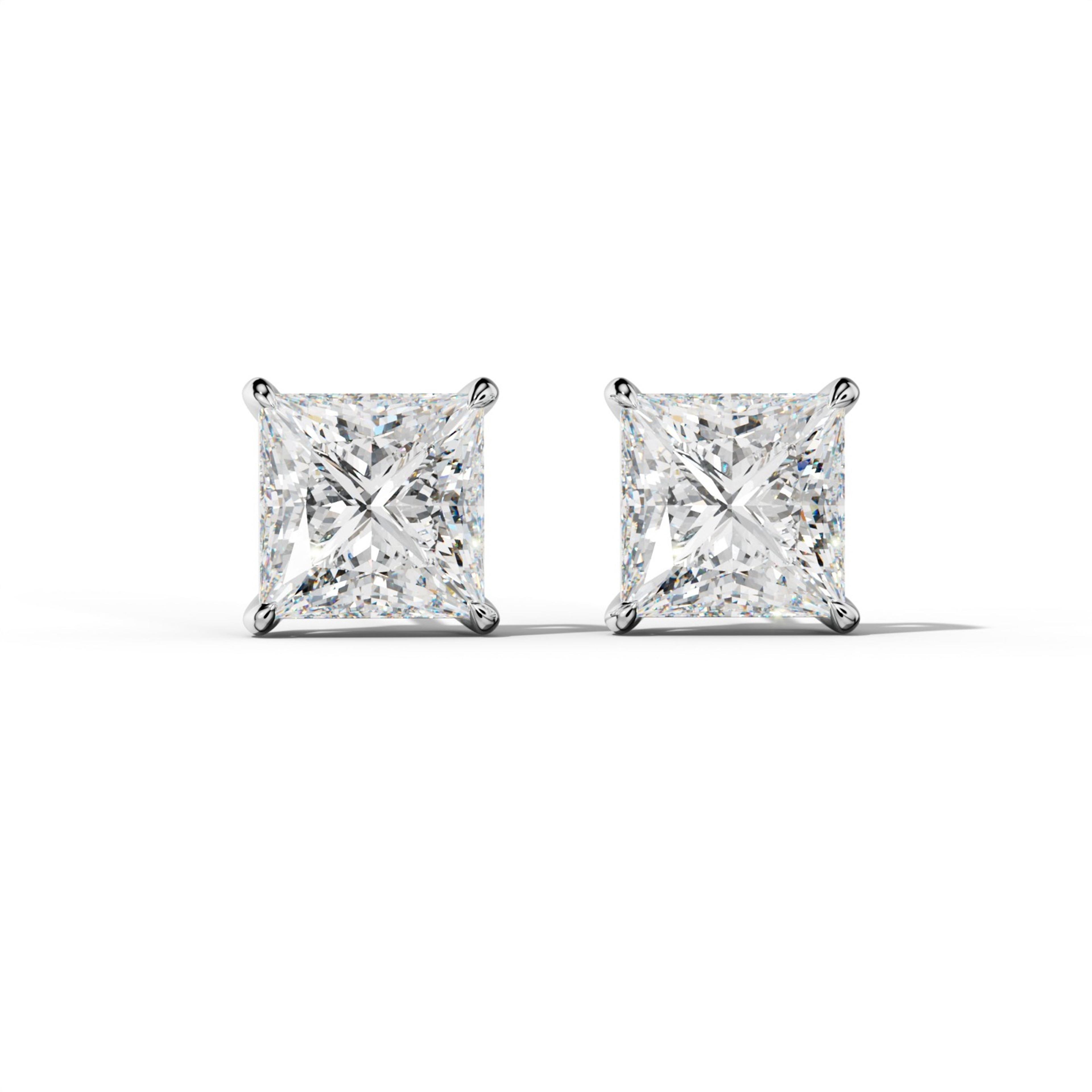 Princess Cut  Diamond Stud Earrings With Four Claw Prongs