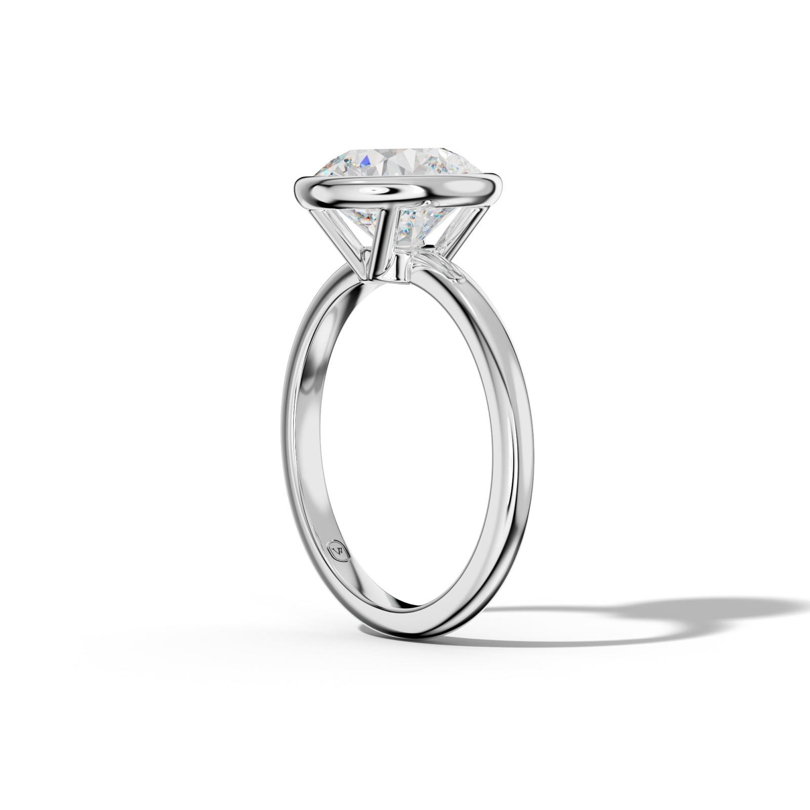 Malaya Round Diamond Engagement Ring