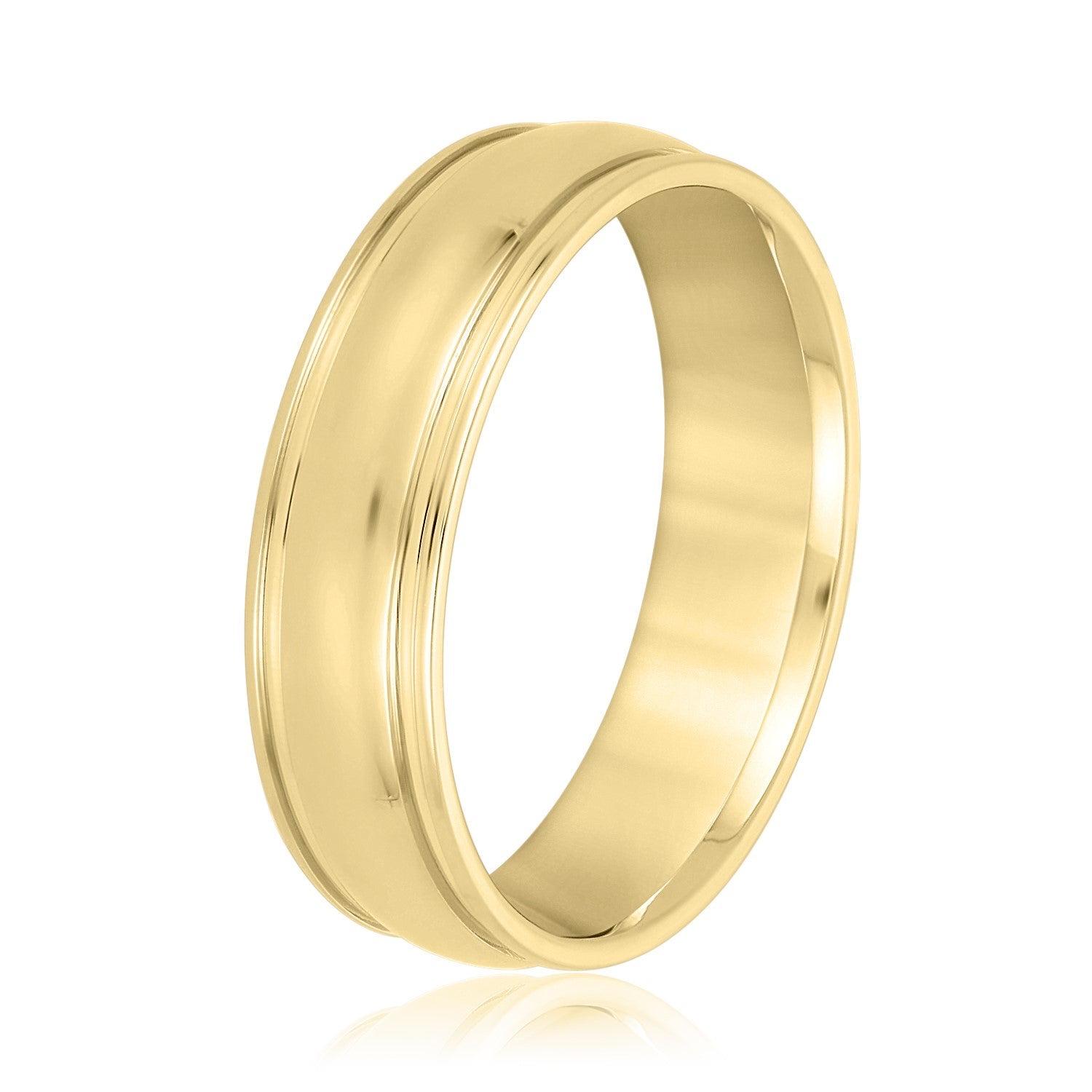 Men's Classic Dome Center and Flat Edge Wedding Band