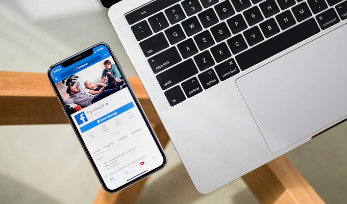 Site web ou page Facebook : que choisir quand on est artisan ?