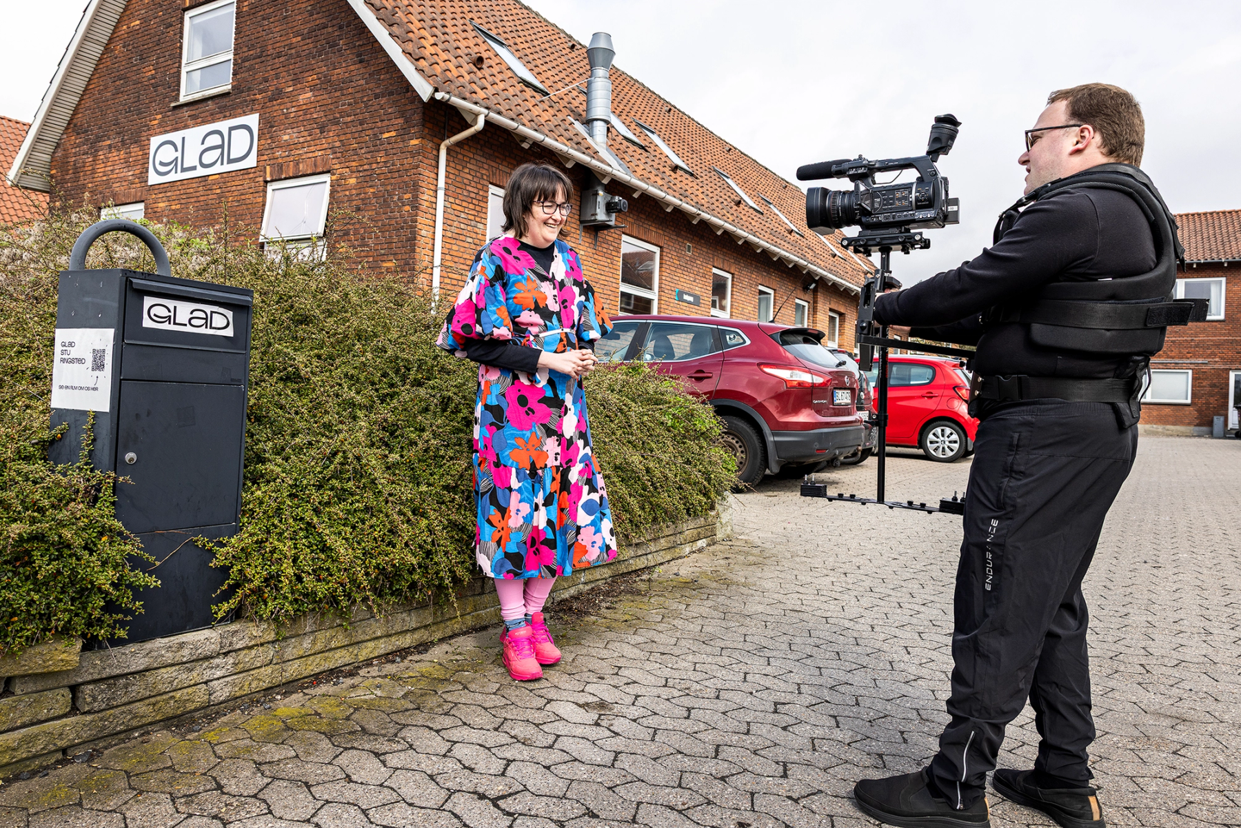 Larna der bliver interviewet