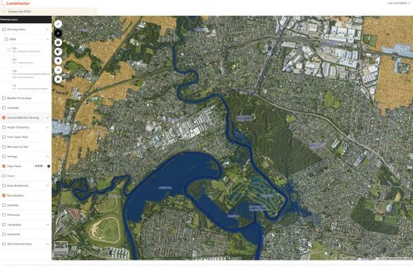ICEYE enhances historical flood reporting with Landchecker