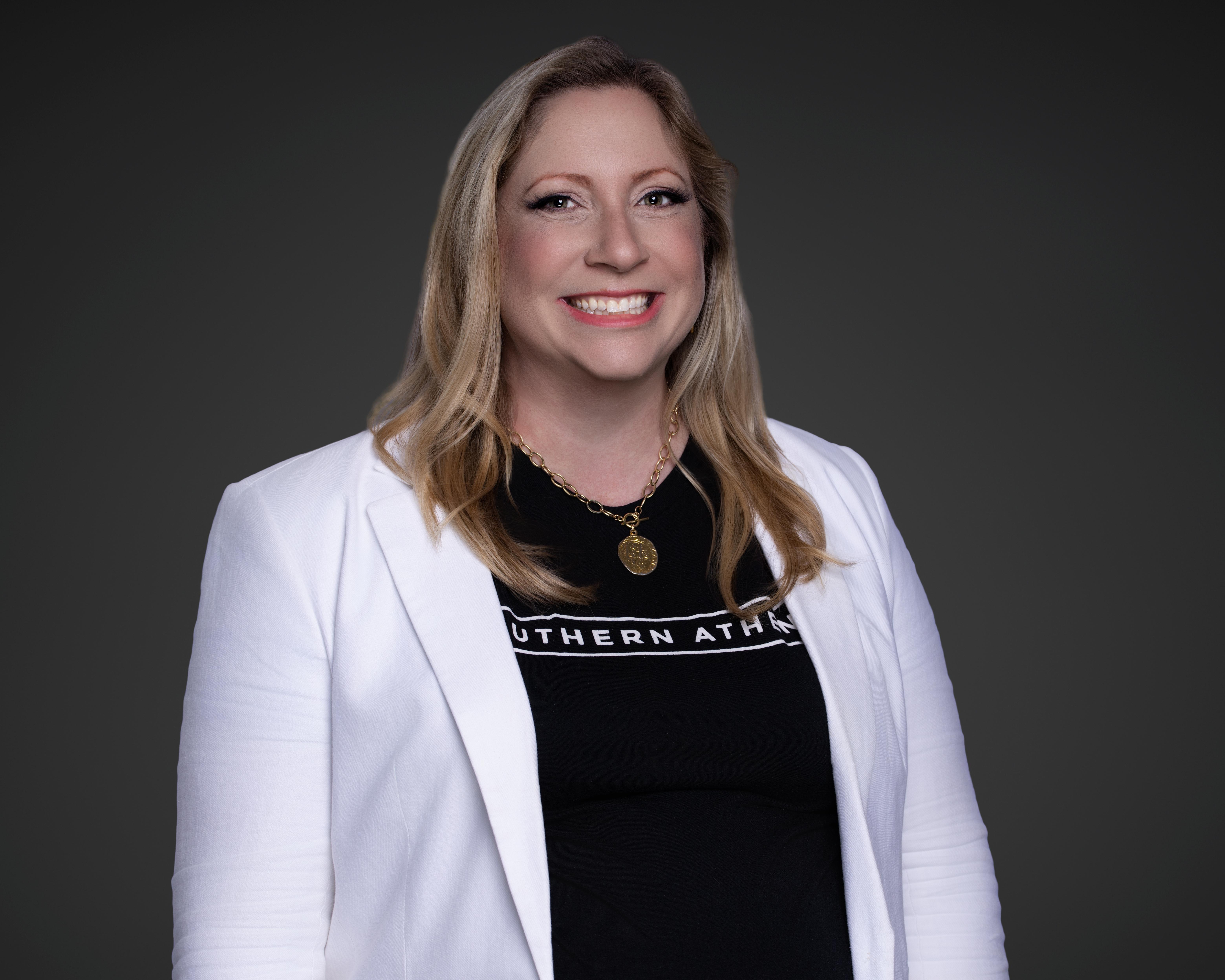 Portrait of board member Elizabeth Gatlin, Director at Southern Athena