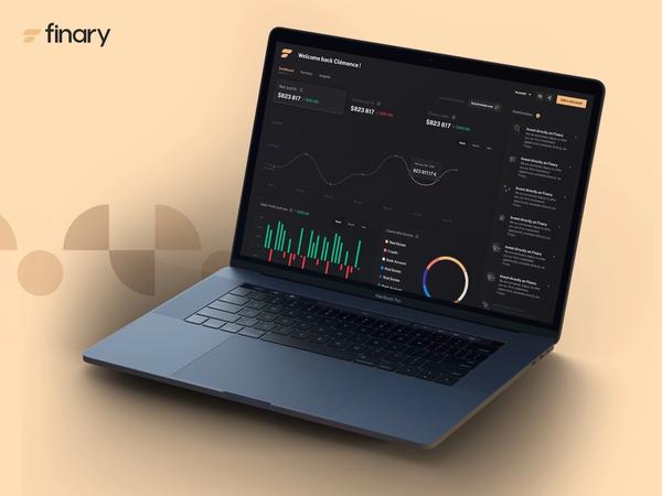 Un ordi connecté à la plateforme Finary sur des investissements