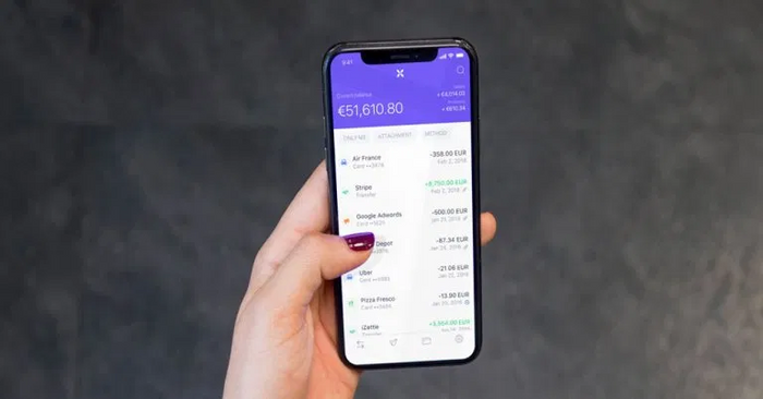 Application Qonto banque sur un smartphone