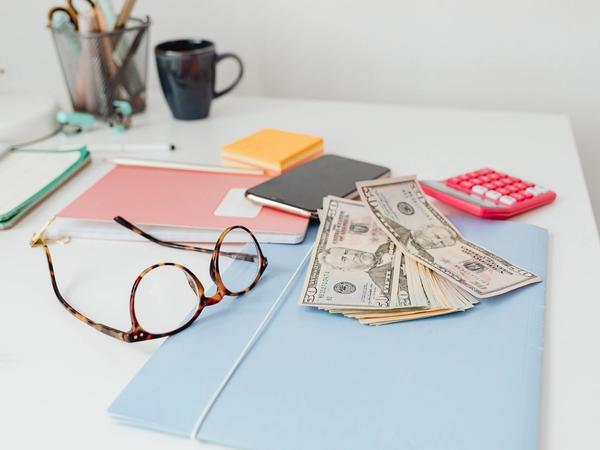 Une personne sur les dangers du fonds euro en assurance vie